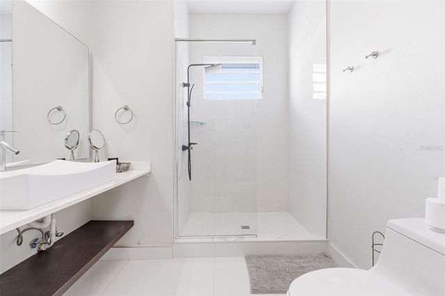 56 CALLE F KRUG CONDADO PH-1, San Juan, PR 00907