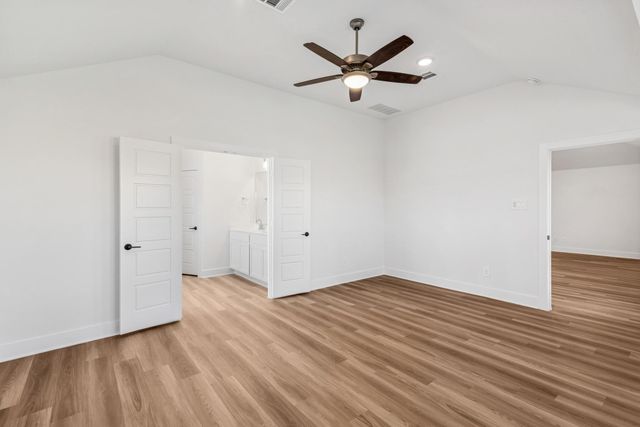 16940 Jim Sharp Drive, Montgomery, TX 77316