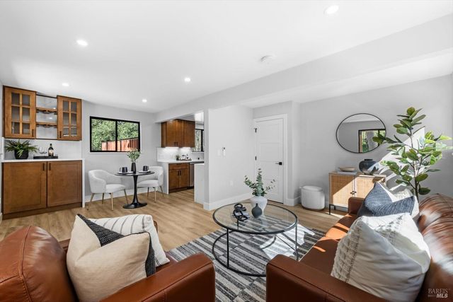 2192 1st Ave, Napa, CA 94558