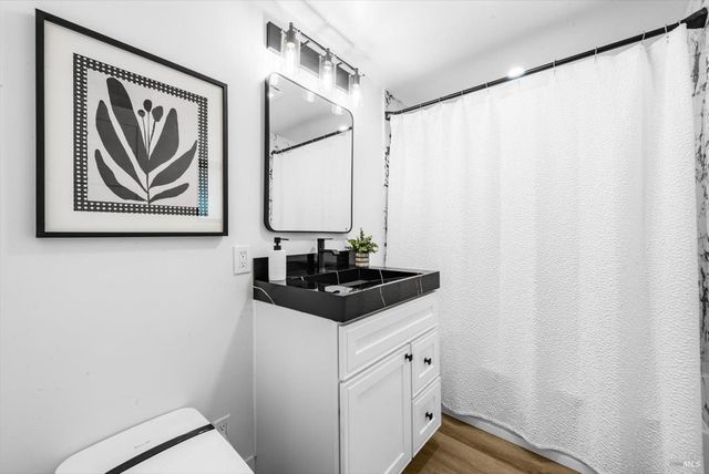 2192 1st Ave, Napa, CA 94558