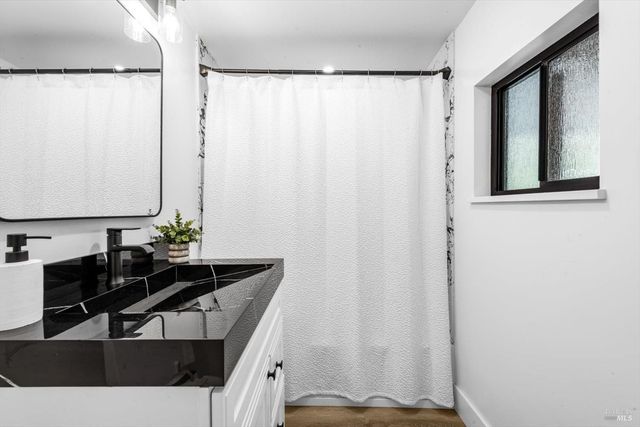 2192 1st Ave, Napa, CA 94558