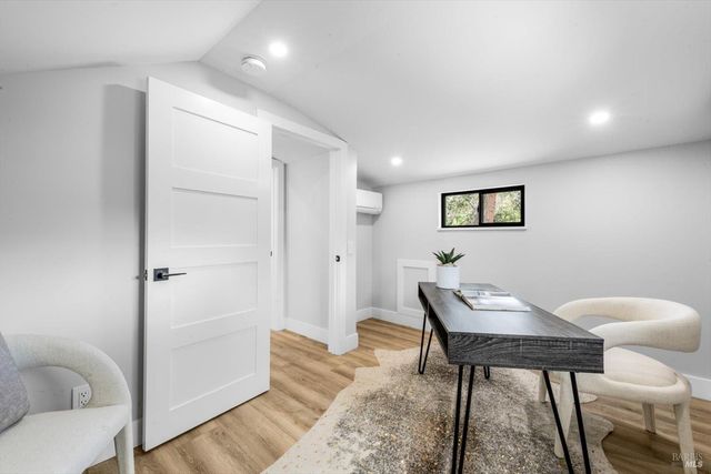 2192 1st Ave, Napa, CA 94558