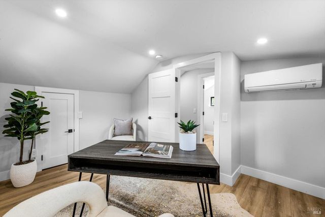 2192 1st Ave, Napa, CA 94558