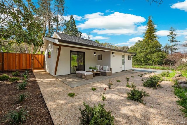 2192 1st Ave, Napa, CA 94558