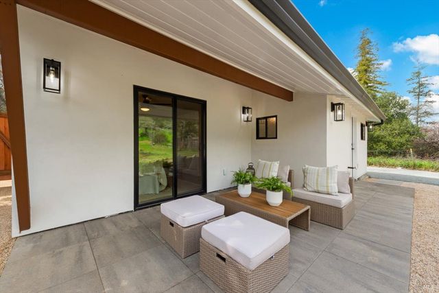 2192 1st Ave, Napa, CA 94558