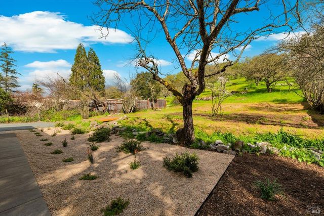 2192 1st Ave, Napa, CA 94558