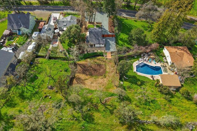 2192 1st Ave, Napa, CA 94558