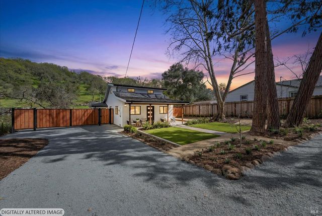 2192 1st Ave, Napa, CA 94558