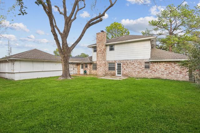 2114 Briarview Drive, Houston, TX 77077