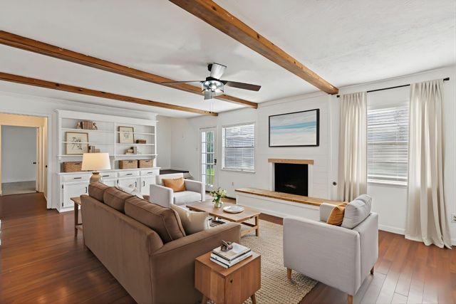 2114 Briarview Drive, Houston, TX 77077