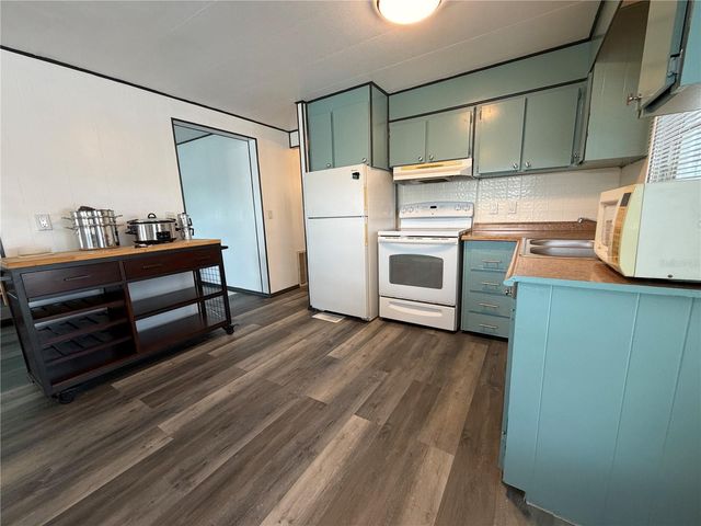 5221 BEECHMONT AVENUE, Sarasota, FL 34234