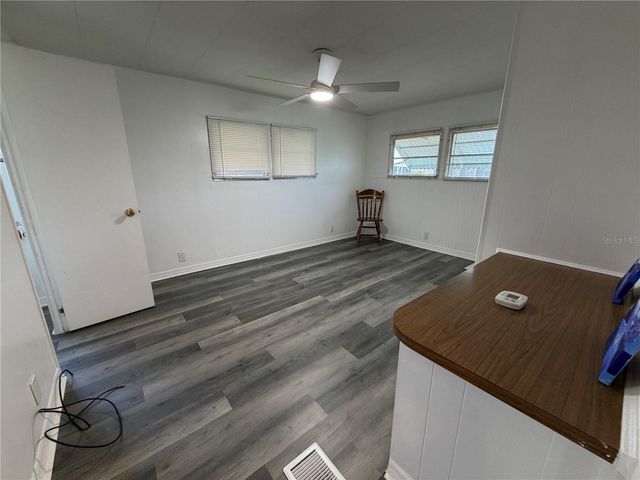 5221 BEECHMONT AVENUE, Sarasota, FL 34234