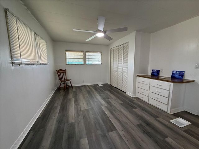 5221 BEECHMONT AVENUE, Sarasota, FL 34234
