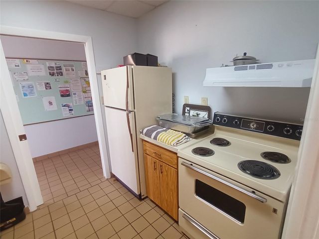5221 BEECHMONT AVENUE, Sarasota, FL 34234