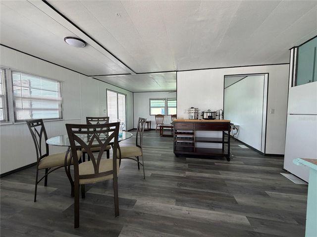 5221 BEECHMONT AVENUE, Sarasota, FL 34234