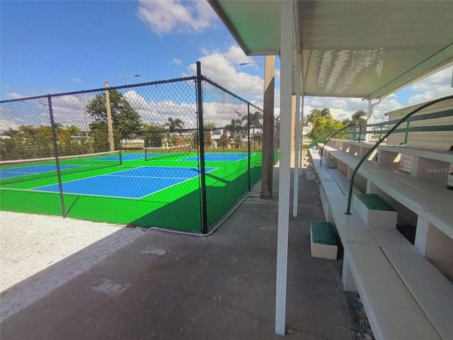 5221 BEECHMONT AVENUE, Sarasota, FL 34234