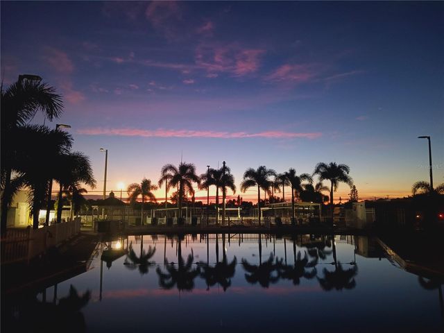 5221 BEECHMONT AVENUE, Sarasota, FL 34234