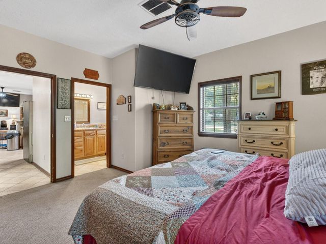 285 Mini Lane, Livingston, TX 77351