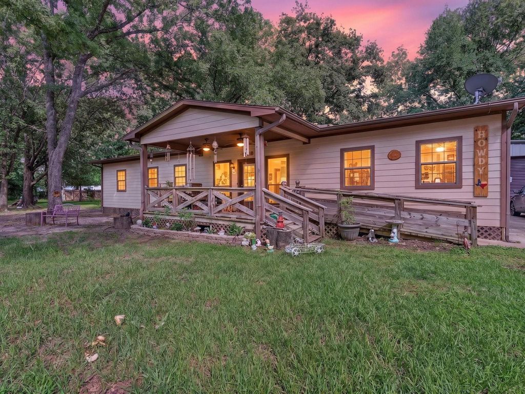 285 Mini Lane, Livingston, TX 77351