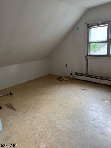 634 Bartell Pl, Ridgewood Village, NJ 07450