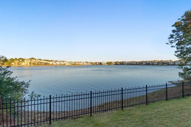 87 Vista Bluffs, Destin, FL 32541