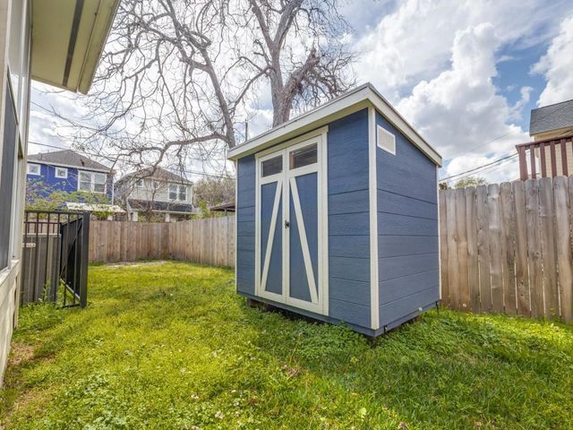 2811 Princeton Street, Houston, TX 77009