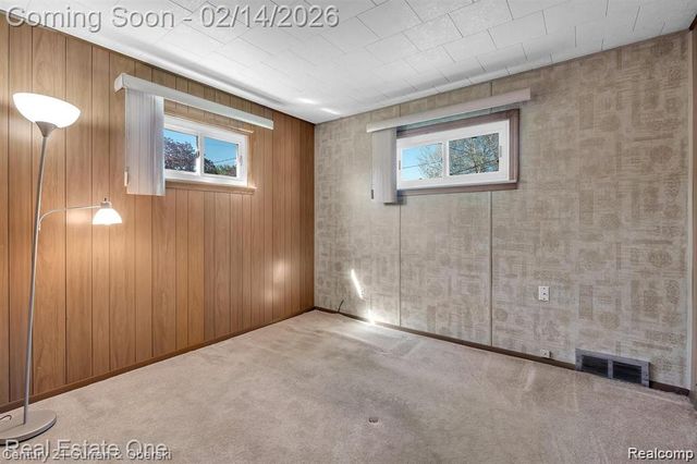 22823 N Brookside Drive, Dearborn Heights, MI 48125