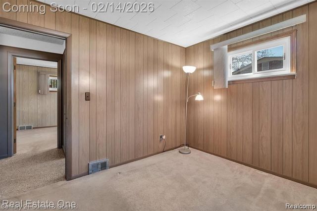 22823 N Brookside Drive, Dearborn Heights, MI 48125