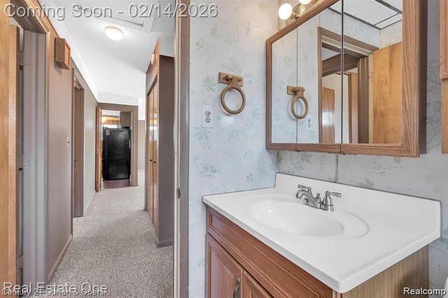 22823 N Brookside Drive, Dearborn Heights, MI 48125