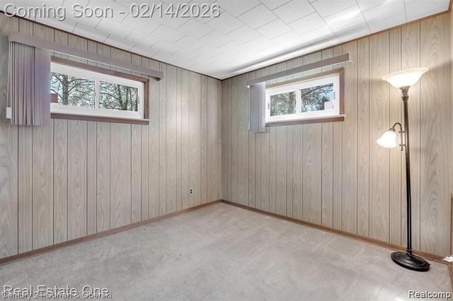 22823 N Brookside Drive, Dearborn Heights, MI 48125