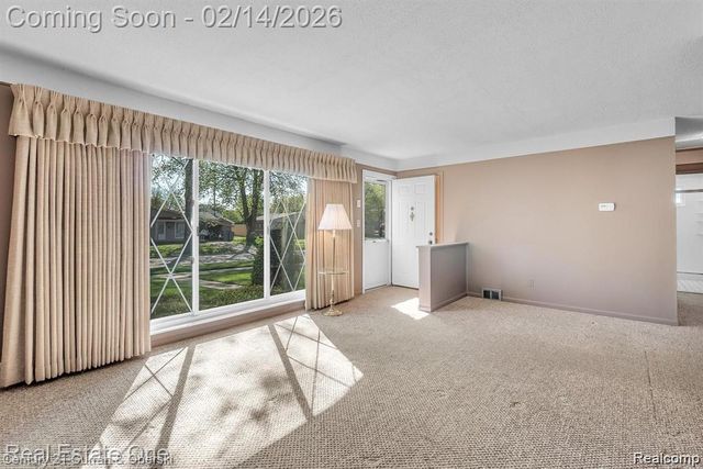 22823 N Brookside Drive, Dearborn Heights, MI 48125