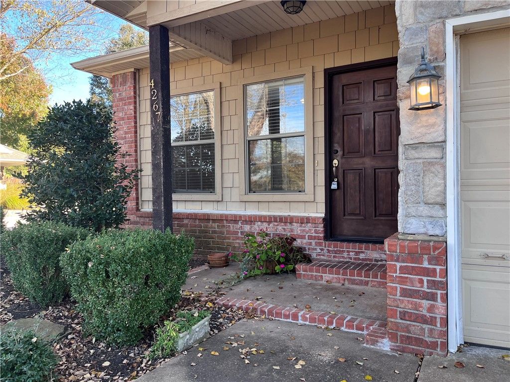 4267 E Mission Boulevard, Fayetteville, AR 72703