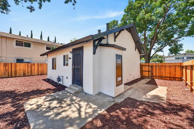 2296 Grove Ave, Sacramento, CA 95815
