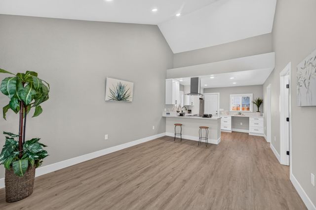 2296 Grove Ave, Sacramento, CA 95815
