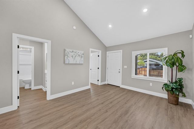 2296 Grove Ave, Sacramento, CA 95815