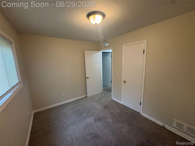 21840 Weller Avenue, Warren, MI 48089