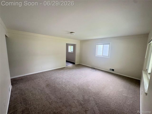 21840 Weller Avenue, Warren, MI 48089