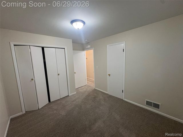 21840 Weller Avenue, Warren, MI 48089