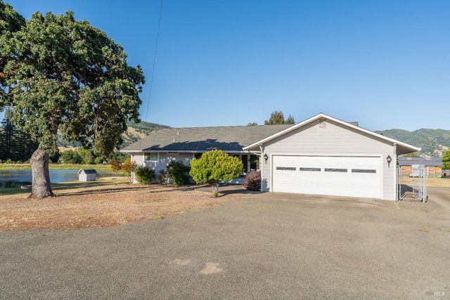 1961 Foothill Dr, Redwood Valley, CA 95470