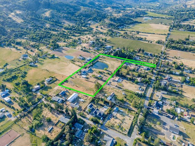 1961 Foothill Dr, Redwood Valley, CA 95470