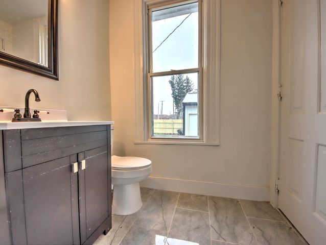 1005 Harrison Street, La Porte, IN 46350