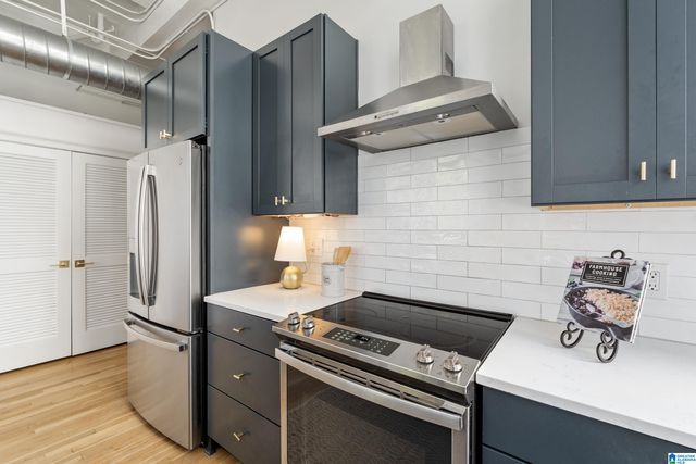 300 20th St N Apt 202, Birmingham, AL 35203