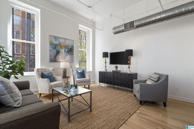 300 20th St N Apt 202, Birmingham, AL 35203