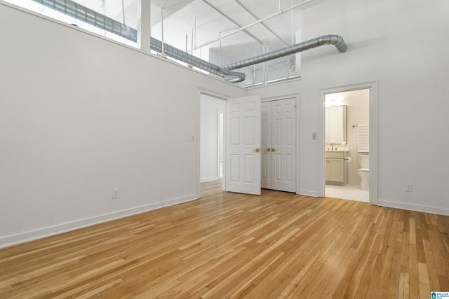 300 20th St N Apt 202, Birmingham, AL 35203