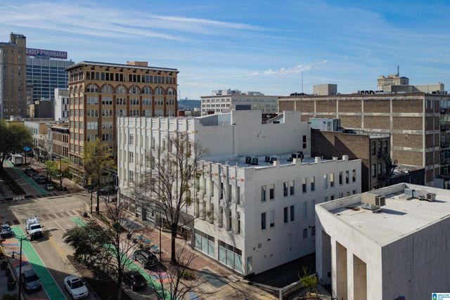 300 20th St N Apt 202, Birmingham, AL 35203