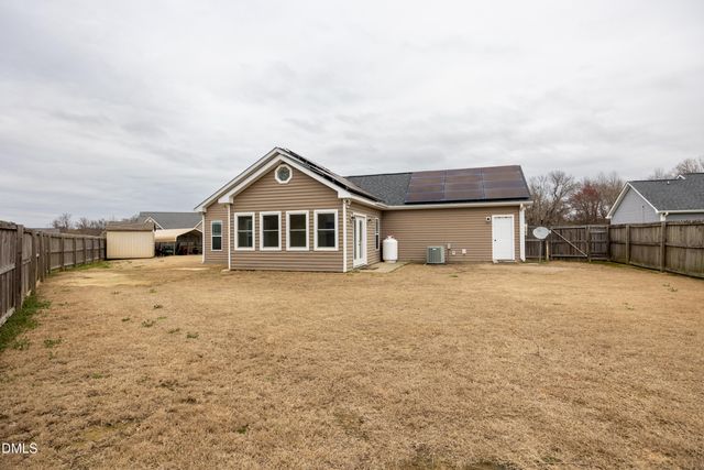 106 Kenison Way, Pikeville, NC 27863