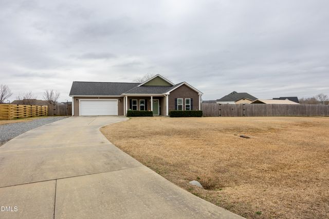 106 Kenison Way, Pikeville, NC 27863