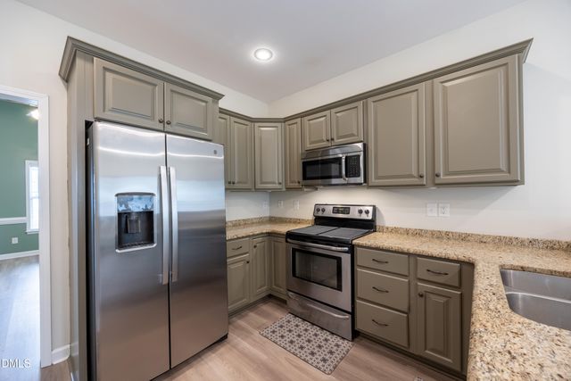 106 Kenison Way, Pikeville, NC 27863