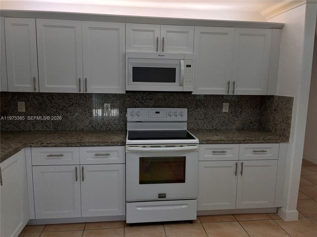 9414 SW 164th Ct 0, Miami, FL 33196