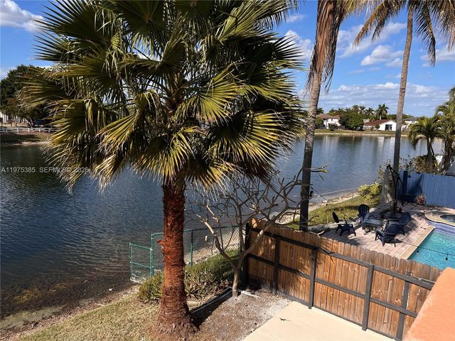 9414 SW 164th Ct 0, Miami, FL 33196